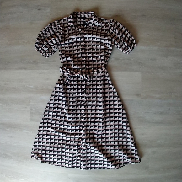 Who What Wear Dresses & Skirts - Who What Wear Puff Sleeve Midi Dress